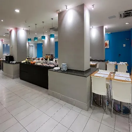 圣家堂酒店 3*